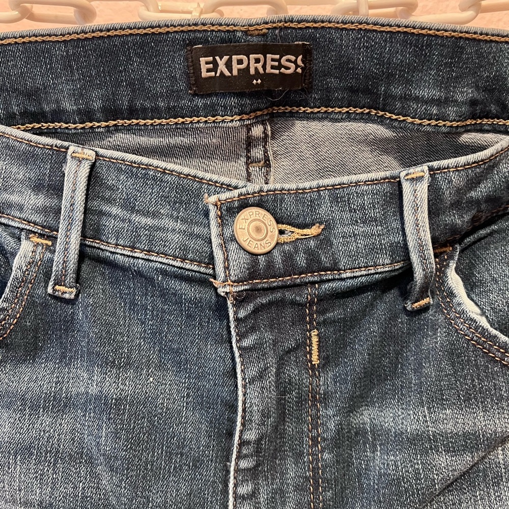 Express Legging High Rise Jeans with distressed Indigo Tone frayed cuff Sz14